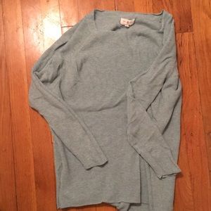 Lightweight sweater